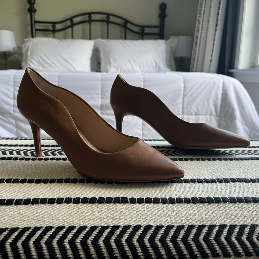Vince Camuto Brown Women's Heels size 8